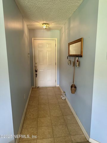 1715 SAW LAKE Drive, Middleburg, FL 32068
