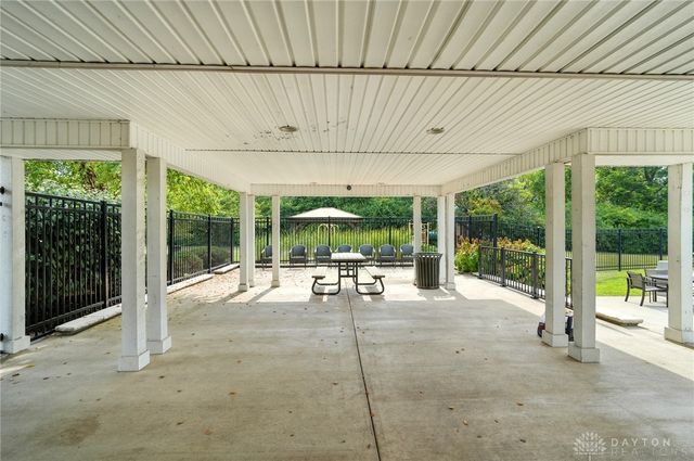 4220 Crow Court, Miamisburg, OH 45342