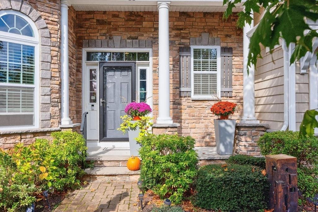 38 Skipping Stone, Plymouth, MA 02360