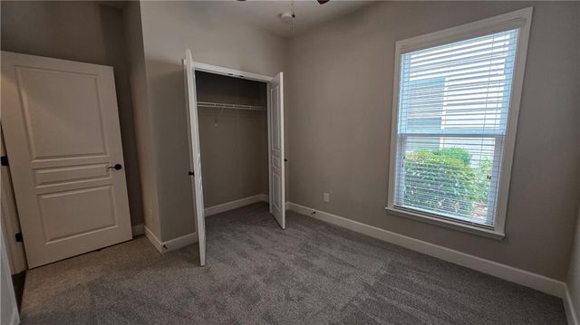 225 Windsor Park Drive, Woodstock, GA 30188