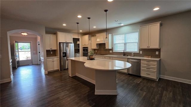 225 Windsor Park Drive, Woodstock, GA 30188