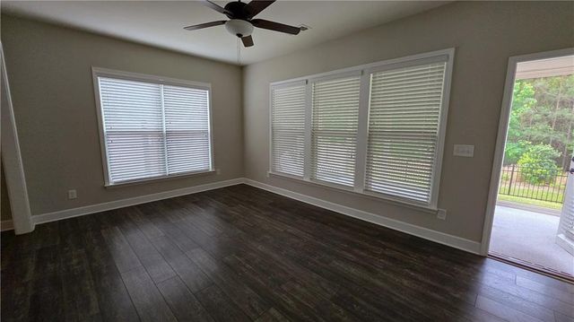 225 Windsor Park Drive, Woodstock, GA 30188