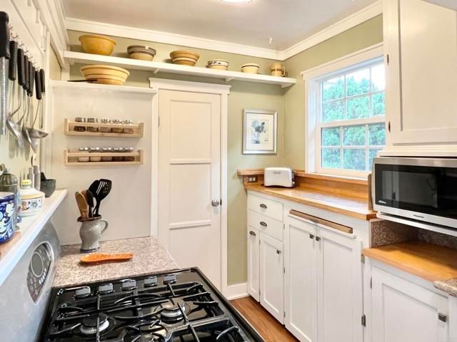 4472 REVILLO Drive, San Diego, CA 92115