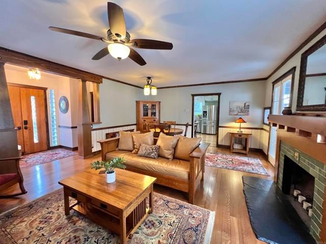 4472 REVILLO Drive, San Diego, CA 92115