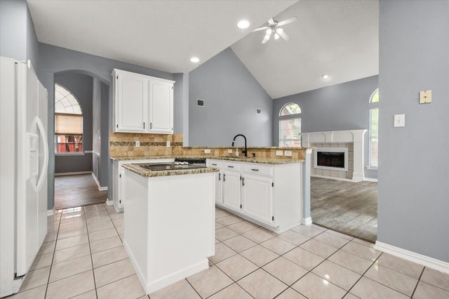 301 Andre Drive, Irving, TX 75063