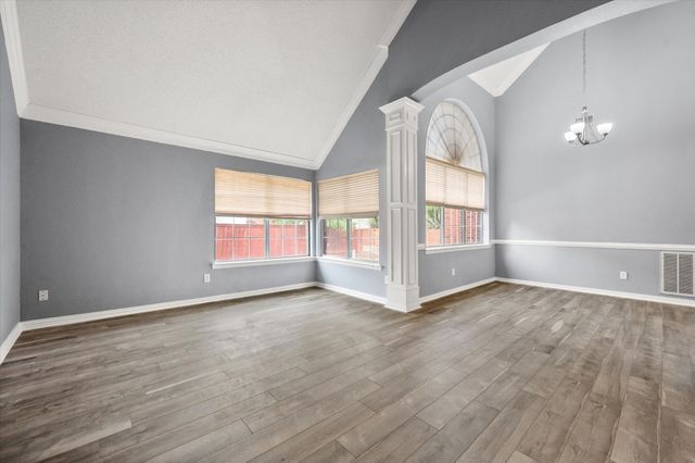 301 Andre Drive, Irving, TX 75063