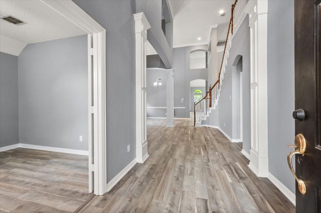 301 Andre Drive, Irving, TX 75063