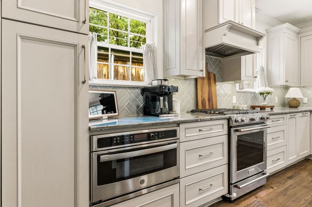 5451 Merrimac Avenue, Dallas, TX 75206
