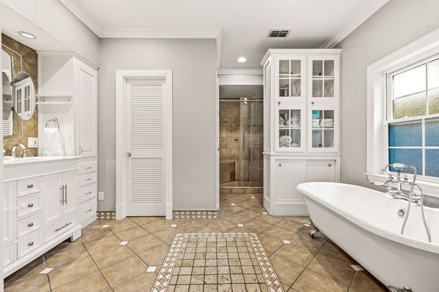 5451 Merrimac Avenue, Dallas, TX 75206