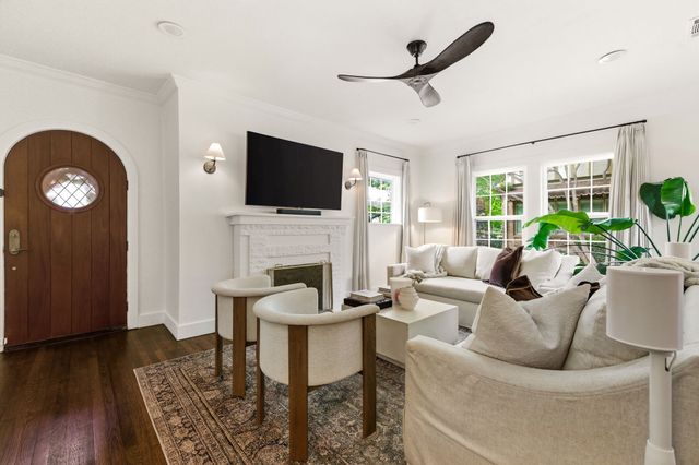 5451 Merrimac Avenue, Dallas, TX 75206