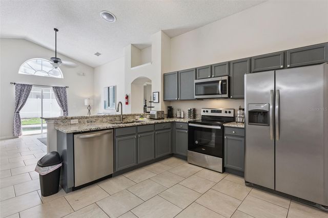 7903 GOLDEN POND CIRCLE, Kissimmee, FL 34747