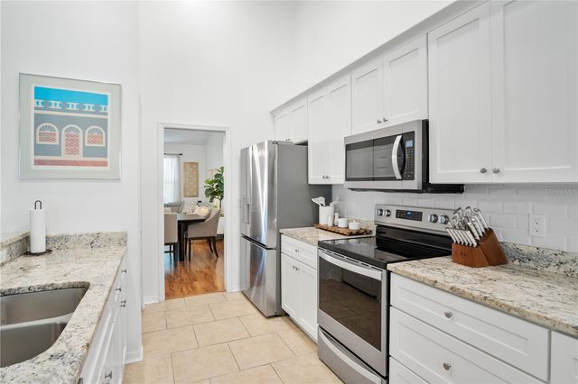 2803 RUNYON CIRCLE, Orlando, FL 32837