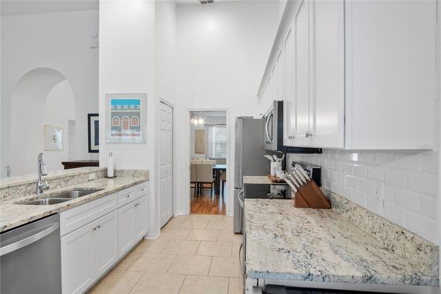 2803 RUNYON CIRCLE, Orlando, FL 32837