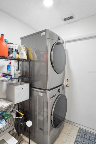 2803 RUNYON CIRCLE, Orlando, FL 32837