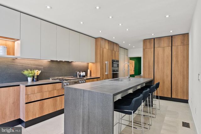 1914 35TH ST NW, Washington, DC 20007