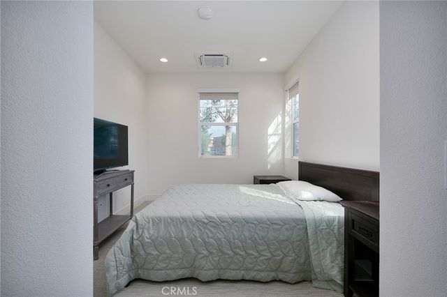 2100 Cresta, Newport Beach, CA 92660