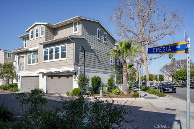 2100 Cresta, Newport Beach, CA 92660