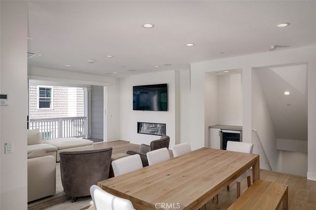 2100 Cresta, Newport Beach, CA 92660