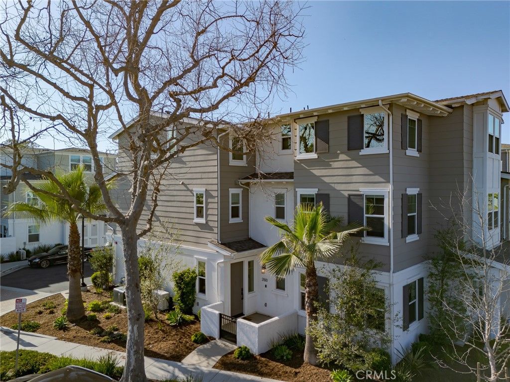 2100 Cresta, Newport Beach, CA 92660
