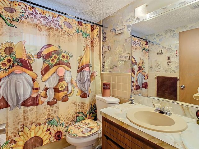 5930 DELLA DRIVE, Holiday, FL 34690