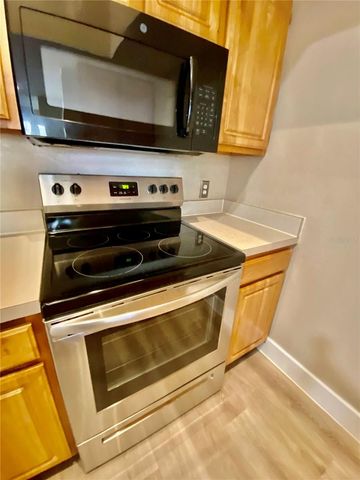 13015 PLANTATION PARK CIRCLE 1037, Orlando, FL 32821