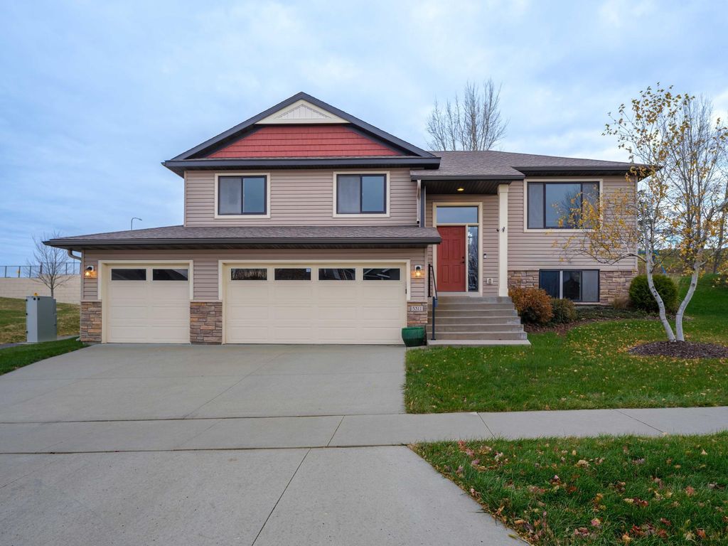 5311 Ridgeway Road NW, Rochester, MN 55901