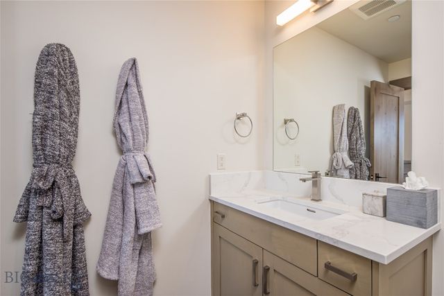 3 Wildwood Road E 11, Big Sky, MT 59716