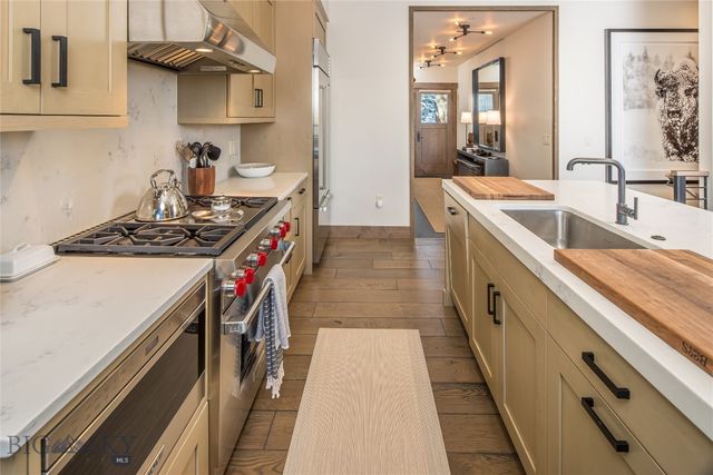 3 Wildwood Road E 11, Big Sky, MT 59716