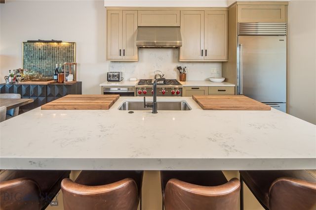 3 Wildwood Road E 11, Big Sky, MT 59716