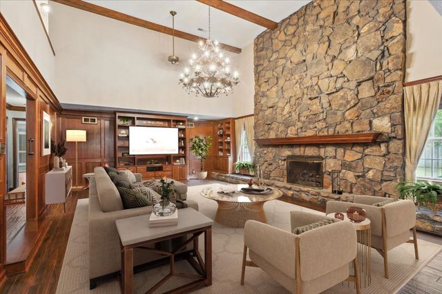 6416 OLD ORCHARD CV, Memphis, TN 38119