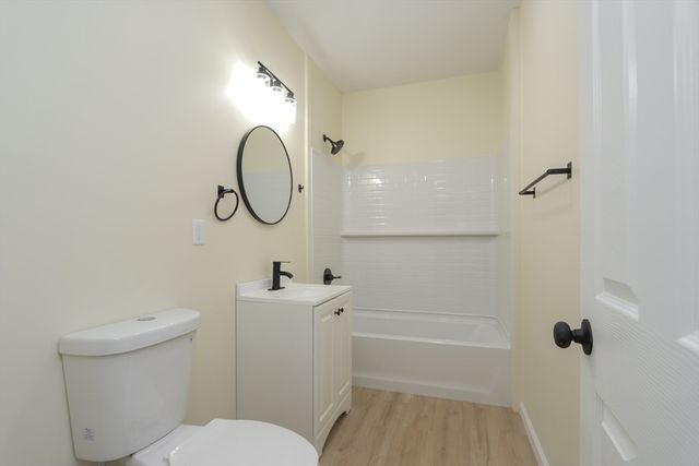 109-111 Brown Ave, Holyoke, MA 01040