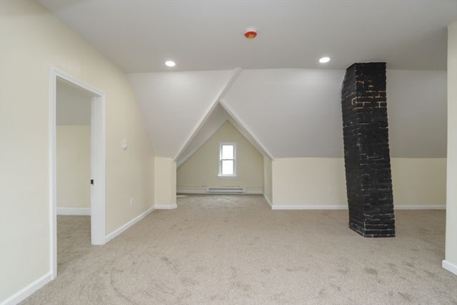 109-111 Brown Ave, Holyoke, MA 01040