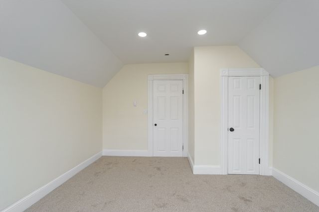 109-111 Brown Ave, Holyoke, MA 01040