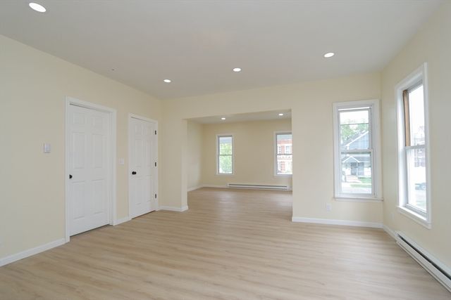 109-111 Brown Ave, Holyoke, MA 01040