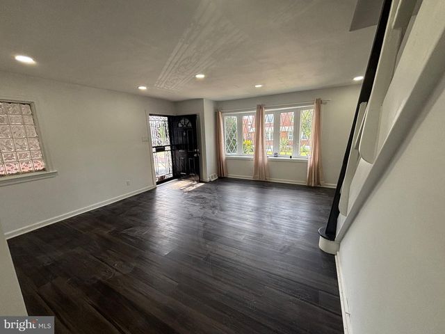 8305 RODNEY ST, Philadelphia, PA 19150