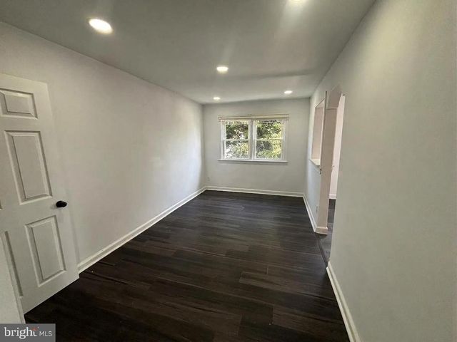 8305 RODNEY ST, Philadelphia, PA 19150