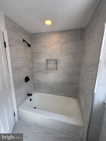 8305 RODNEY ST, Philadelphia, PA 19150
