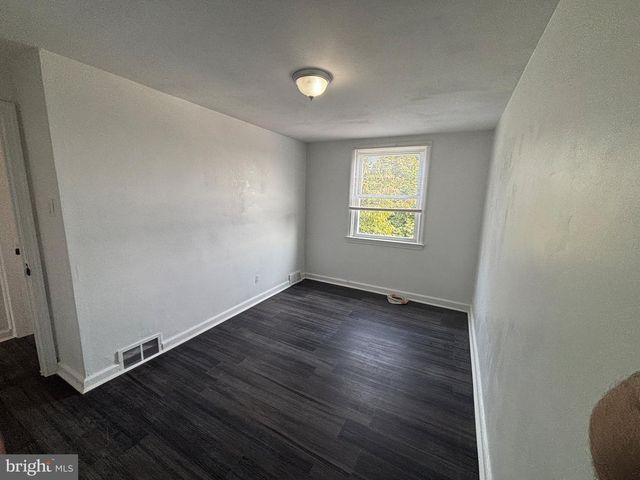8305 RODNEY ST, Philadelphia, PA 19150