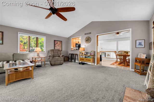 1580 Mercedes Street, West Bloomfield, MI 48324