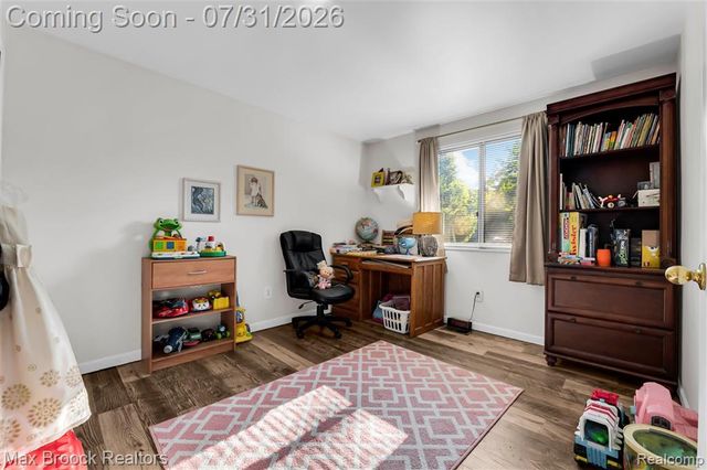 1580 Mercedes Street, West Bloomfield, MI 48324