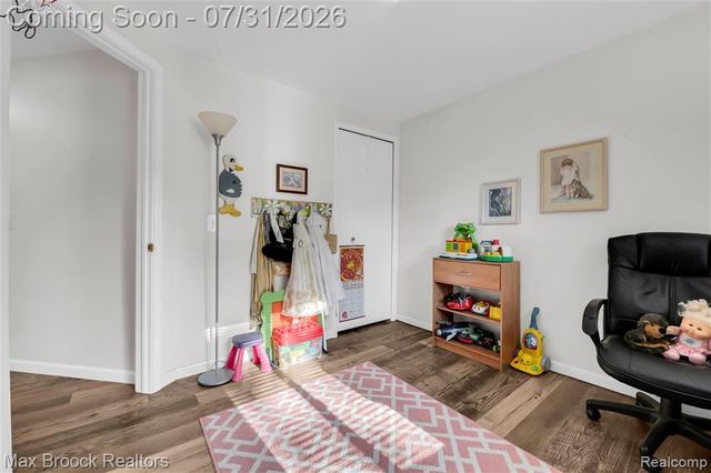 1580 Mercedes Street, West Bloomfield, MI 48324