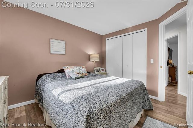 1580 Mercedes Street, West Bloomfield, MI 48324
