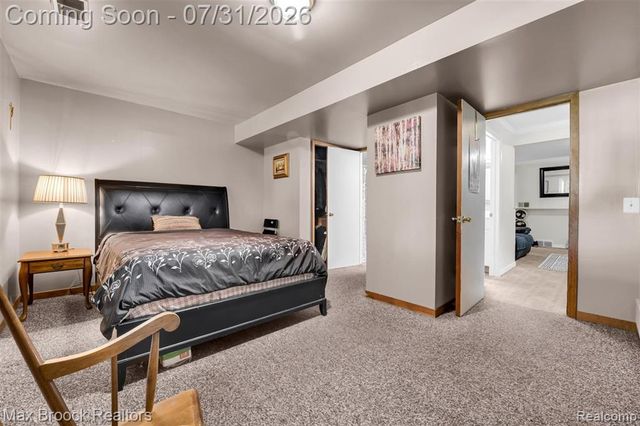 1580 Mercedes Street, West Bloomfield, MI 48324