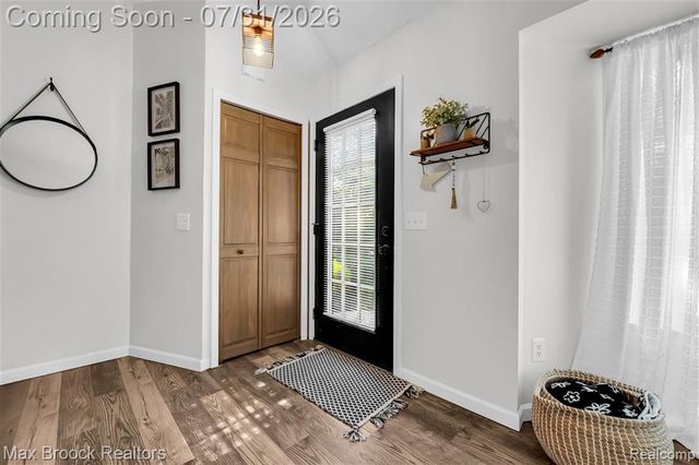 1580 Mercedes Street, West Bloomfield, MI 48324