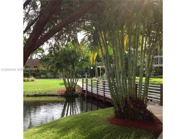 5181 W Oakland Park Boulevard 312, Lauderdale Lakes, FL 33313