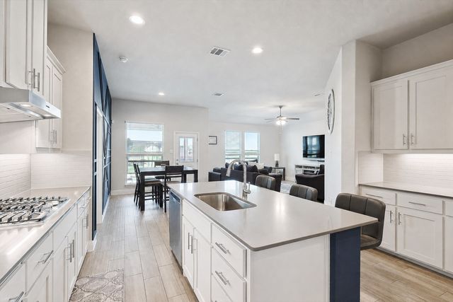 3712 Rolling Meadows Drive, Grand Prairie, TX 76065