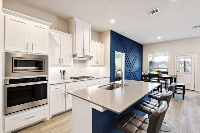 3712 Rolling Meadows Drive, Grand Prairie, TX 76065