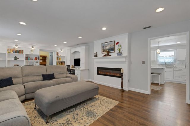 1112 NEWPORT AVENUE, Lakeland, FL 33801