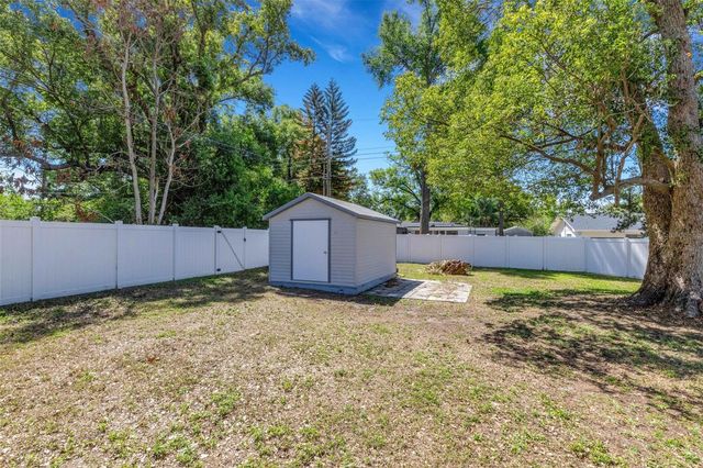 1112 NEWPORT AVENUE, Lakeland, FL 33801