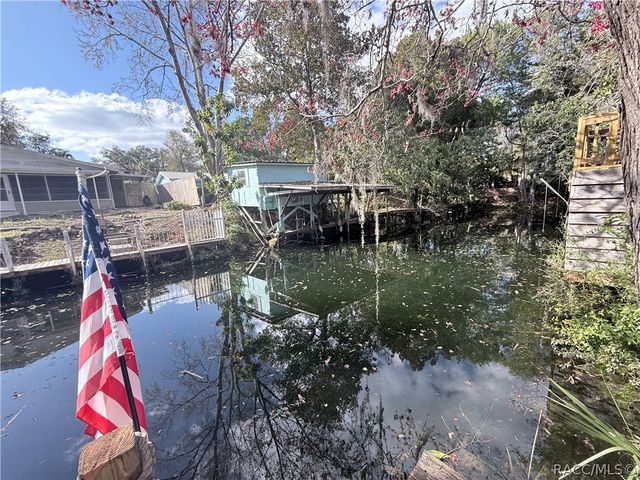 14 Canterbury Road, Inglis, FL 34449